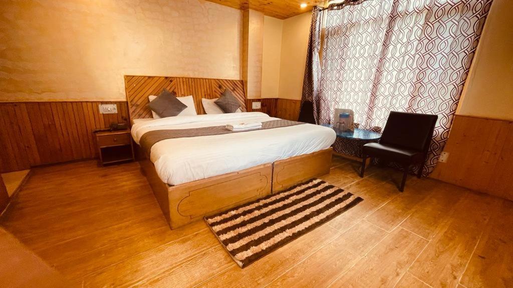 Sandhu Hotel & Restaurant Una  Zewnętrze zdjęcie